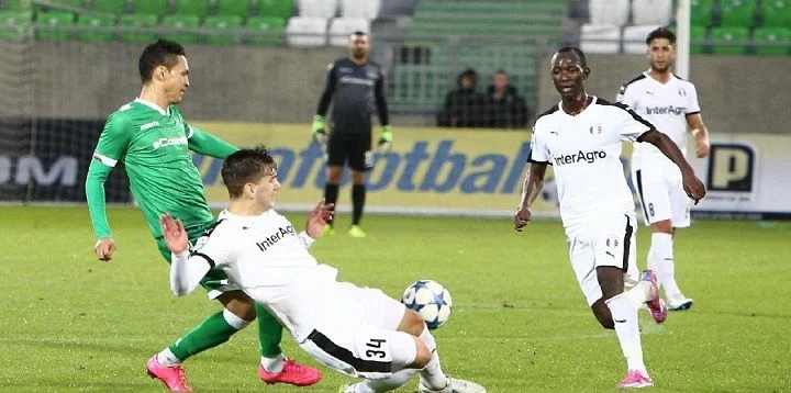 Университатя - Астра Университатя - Астра