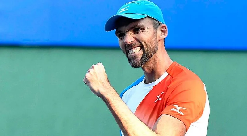 Иво Карлович - Фрэнсис Тиафо