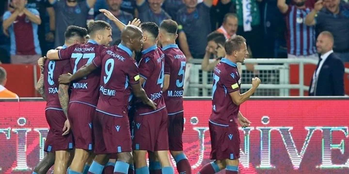 Трабзонспор - АЕК Афины