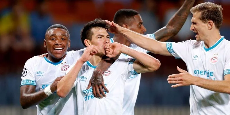 Ваалвейк - ПСВ