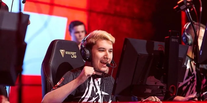 NaVi - c0ntact NaVi - c0ntact
