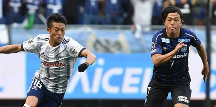 Гамба Осака - ФК Токио