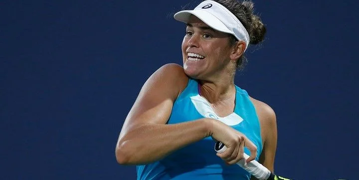 Анна Блинкова - Дженнифер Брэди