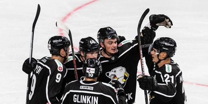 Амур - Трактор Амур - Трактор