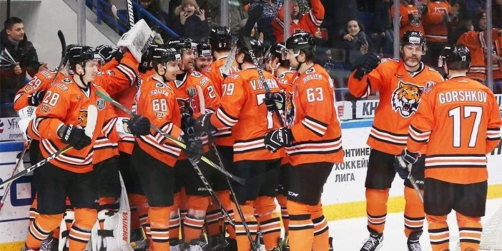 Амур - Трактор