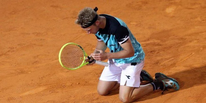 Лоренцо Сонего - Алехандро Давидович Фокина