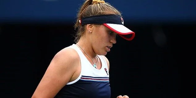 Ализе Корне - София Кенин