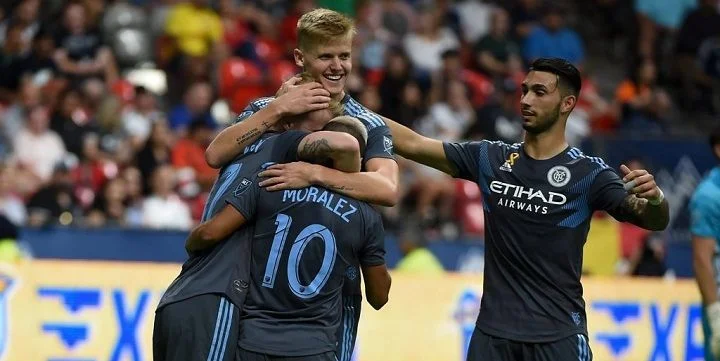 Нью-Йорк Сити - Торонто