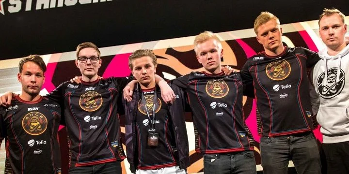 ENCE eSports - Team Vitality ENCE eSports - Team Vitality