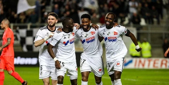 Амьен - Лион