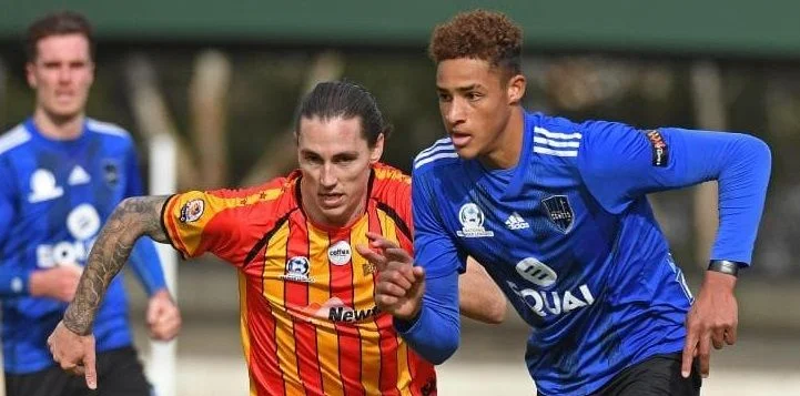 Kэмпбеллтаун - Аделаида Кометс