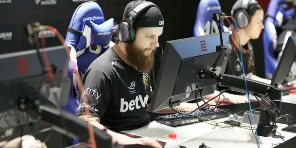 NaVi - Ninjas in Pyjamas