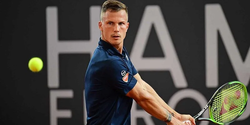 Алексей Ватутин - Мартон Фучович