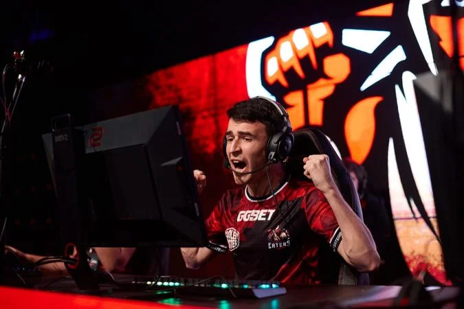 DreamEaters - Movistar Riders DreamEaters - Movistar Riders