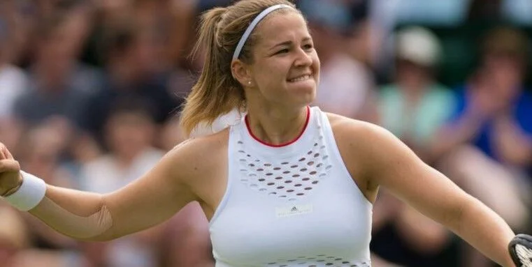 Ван Яфань - Каролина Мухова