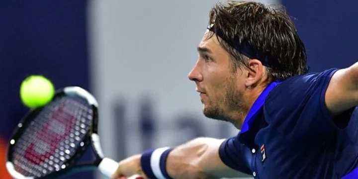 Душан Лайович - Ллойд Харрис