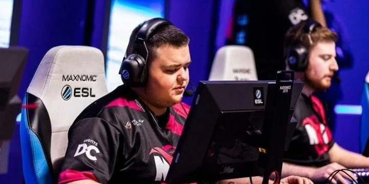FaZe Clan - NRG eSports FaZe Clan - NRG eSports