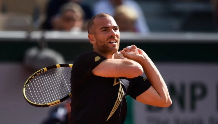 Адриан Маннарино - Дамир Джумхур Адриан Маннарино - Дамир Джумхур