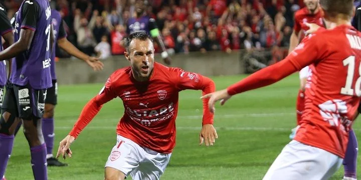 Ним - Сент-Этьен Ним - Сент-Этьен