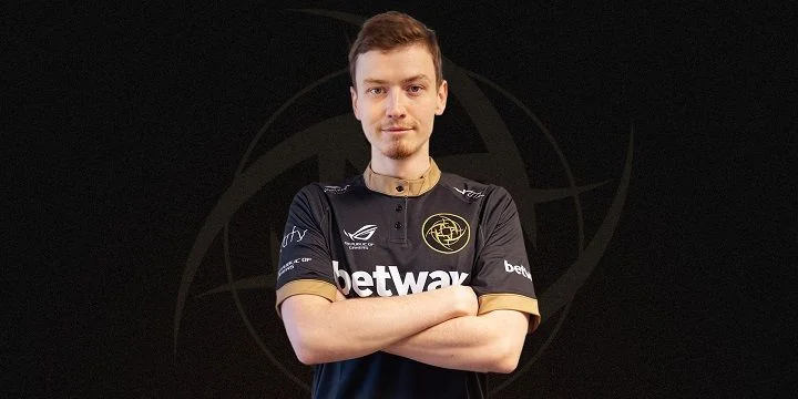 Ninjas in Pyjamas - Renegades Ninjas in Pyjamas - Renegades