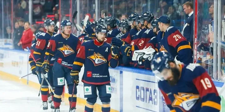 Металлург Мг - Локомотив