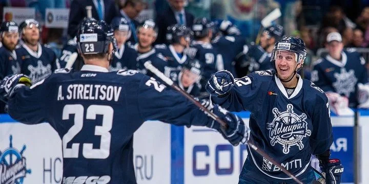 Адмирал - Нефтехимик