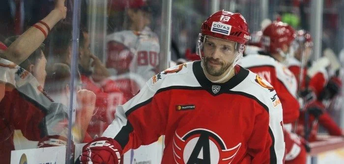 Автомобилист - Трактор