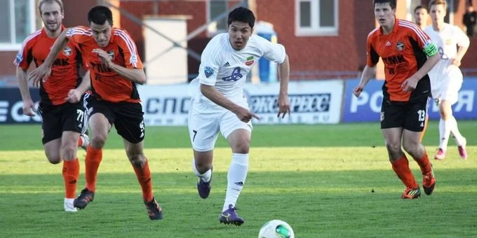 Нефтехимик - Факел