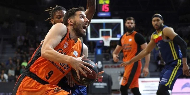 Валенсия - Анадолу Эфес