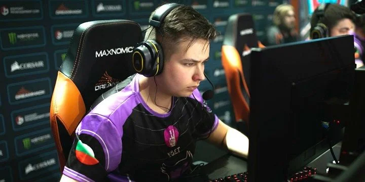 c0ntact - HAVU Gaming