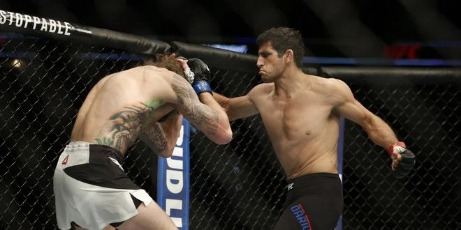 Бенеил Дариуш - Фрэнк Камачо Бенеил Дариуш - Фрэнк Камачо