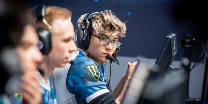 Cloud 9 - Team Liquid Cloud 9 - Team Liquid