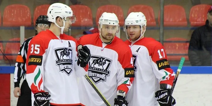 Нефтяник Ал - Ижсталь