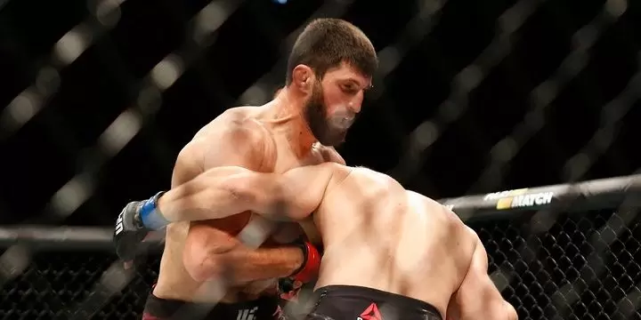 Магомед Анкалаев — Далча Лунгиамбула. Прогноз на UFC (9 ноября 2019 года)