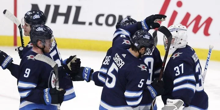 Виннипег Джетс - Колорадо