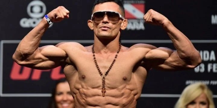 Дуглас Силва де Андраде - Ренан Барао Дуглас Силва де Андраде - Ренан Барао