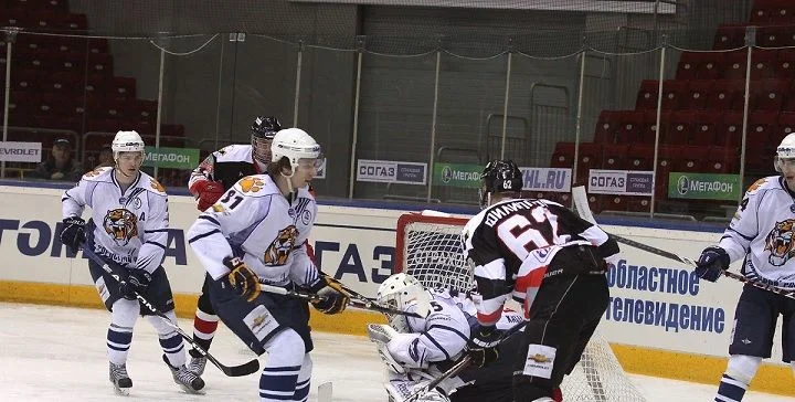 Амурские Тигры - СКА-Варяги