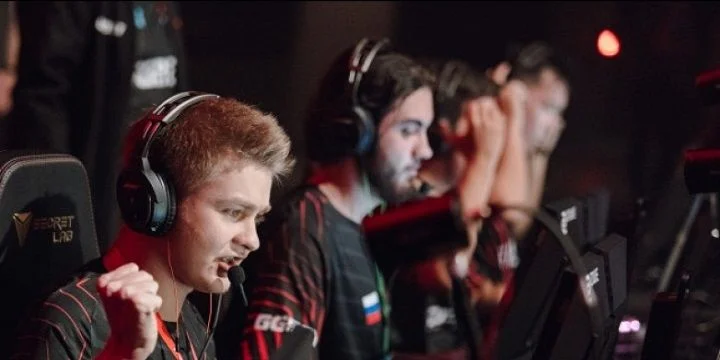 Avangar - MOUZ Avangar - MOUZ