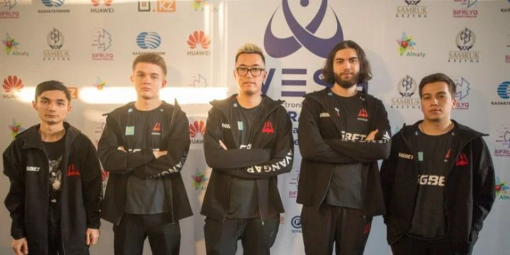 ViCi Gaming - Avangar