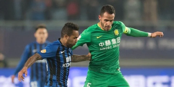 Шанхай Шэньхуа - Бэйцзин Гоань