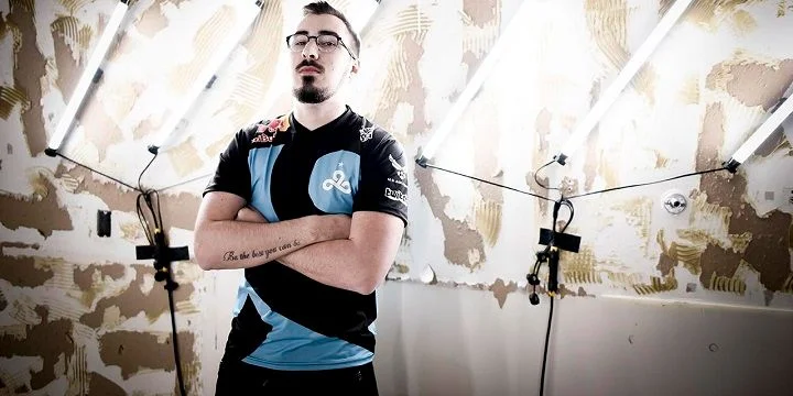 - Movistar Riders - Movistar Riders