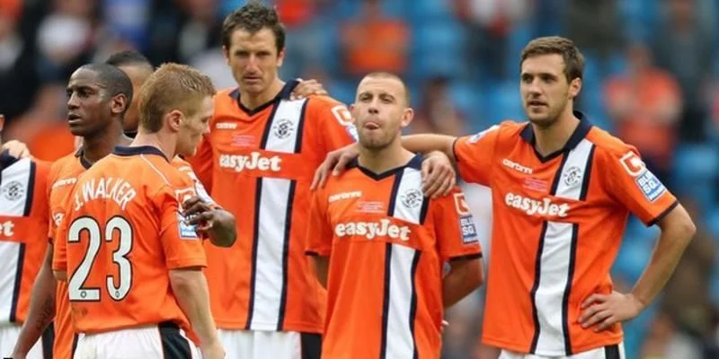 Лутон Таун - Чарльтон Атлетик