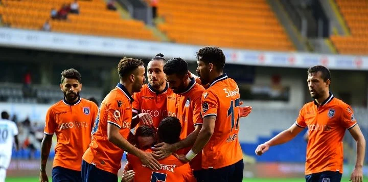 Башакшехир - Рома