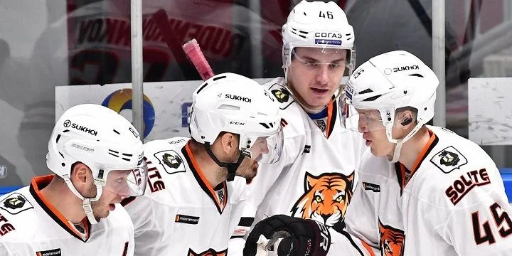 Амур - Спартак Амур - Спартак