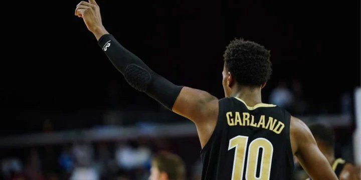 Кливленд - Детройт