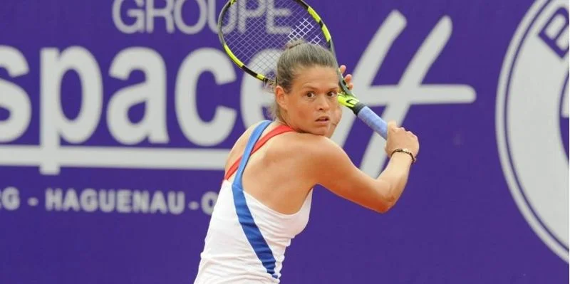 Хлоэ Паке - Бернарда Пера