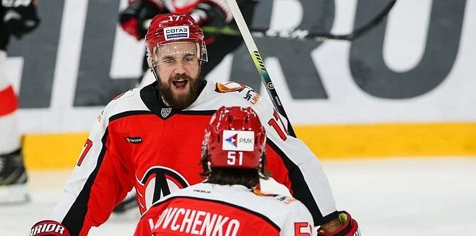 Автомобилист - Нефтехимик