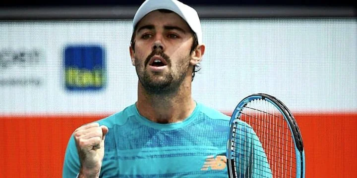 Кристиан Харрисон - Джордан Томпсон