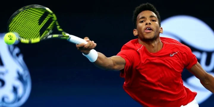 Душан Лайович - Феликс Оже-Альяссим