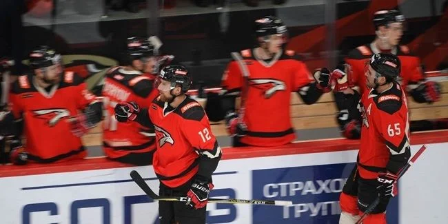 Амур - Авангард